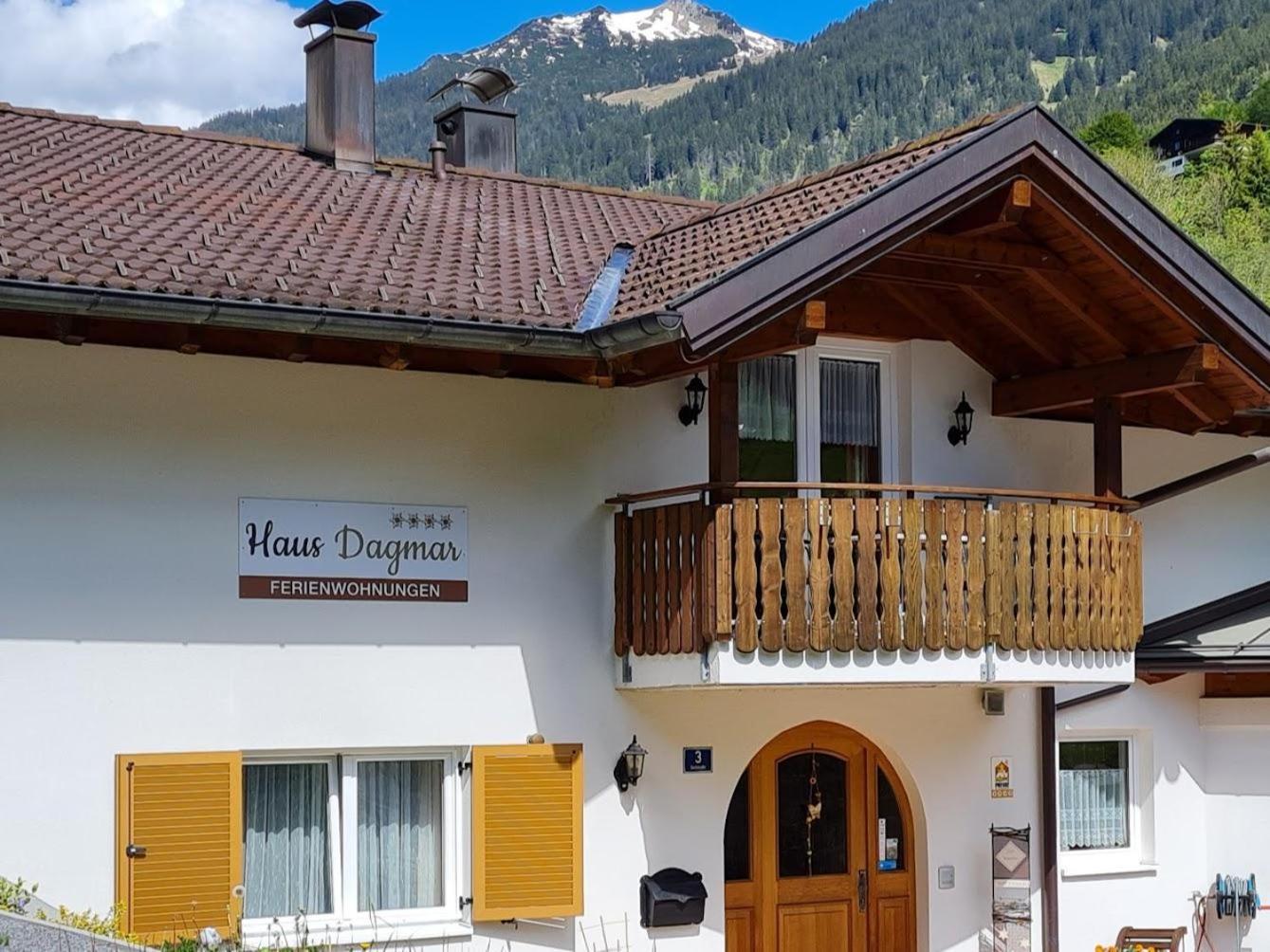Haus Dagmar Apartment Silbertal Exterior foto