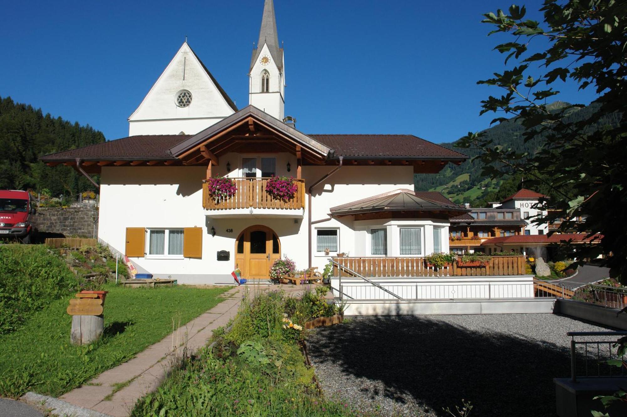 Haus Dagmar Apartment Silbertal Exterior foto